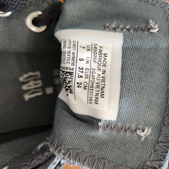 Converse Grey Sneakers - Picture 3 of 3